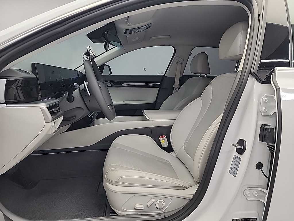 HYUNDAI Grandeur - Vista 11