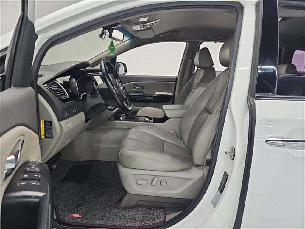 KIA Carnival 2016 Blanco - Importación desde Corea - HF Imports Iquique - Foto 14