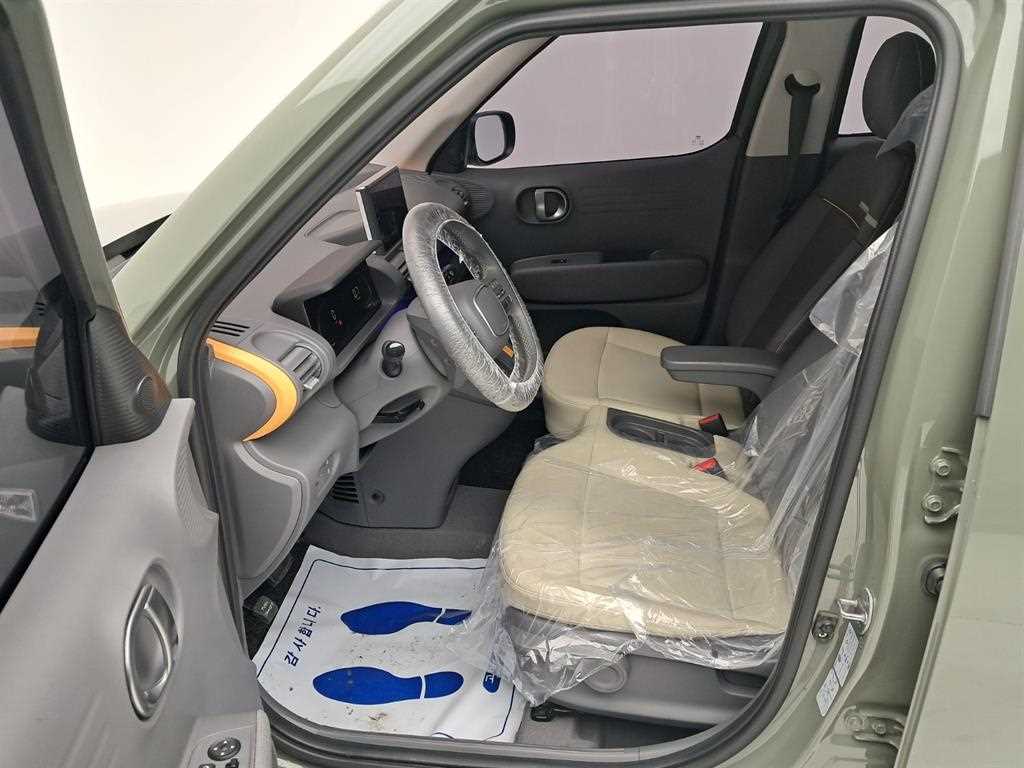 HYUNDAI Casper - Vista 11