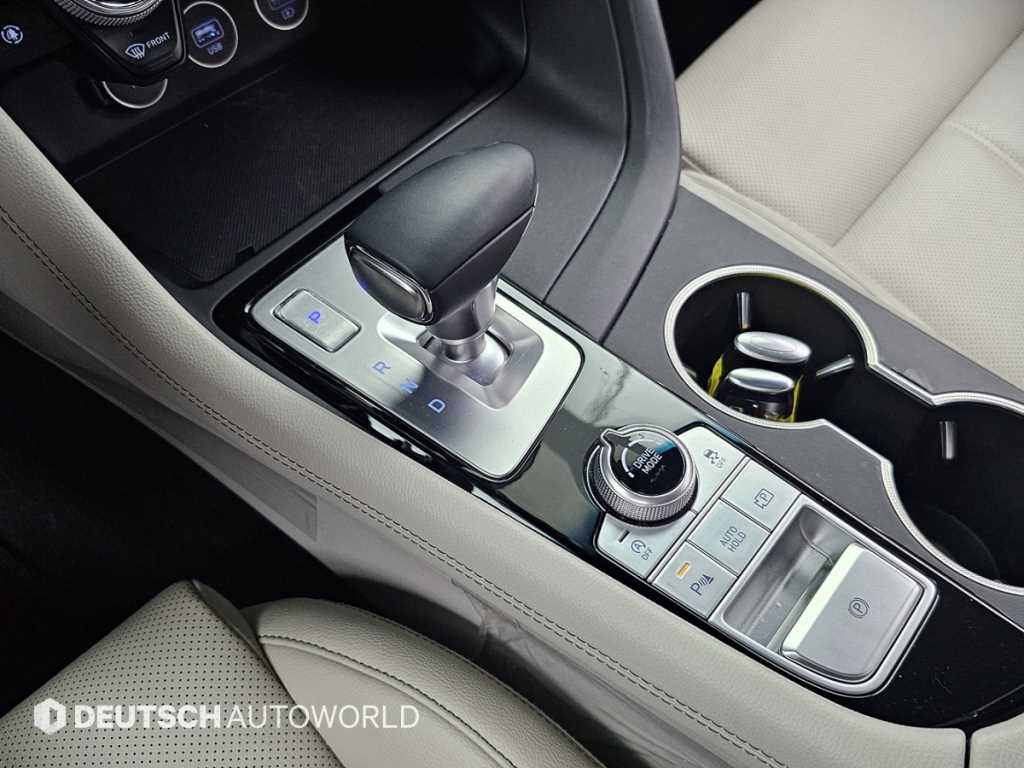 Genesis G70 - Vista 9