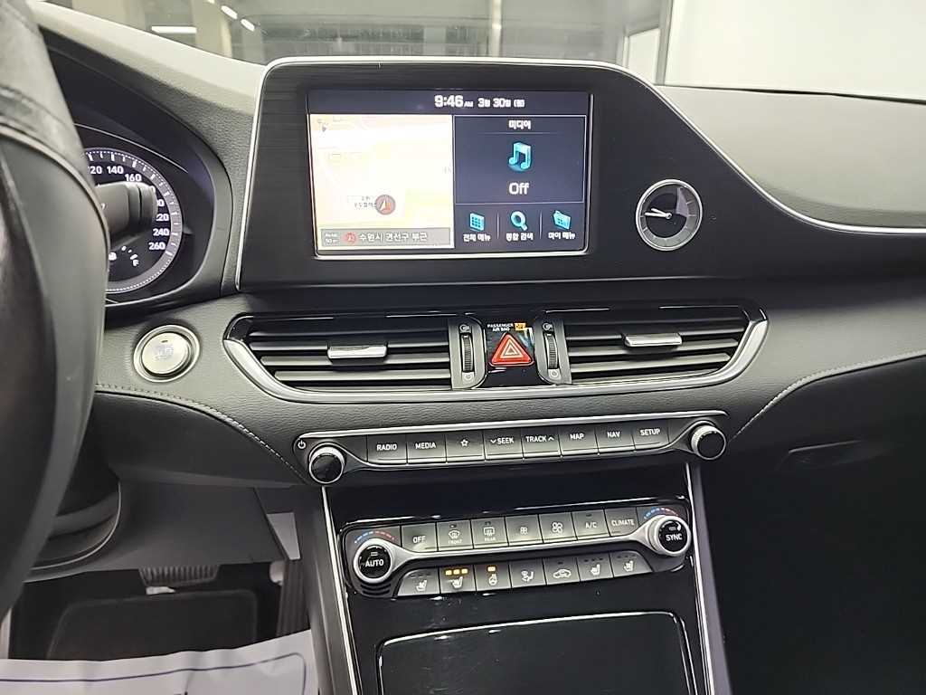 HYUNDAI Grandeur - Vista 10