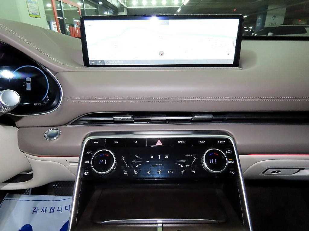 Genesis GV80 - Vista 11