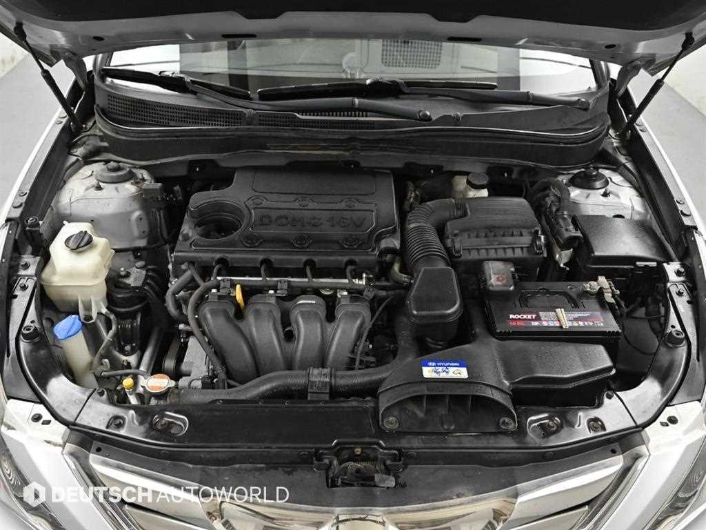 HYUNDAI Sonata - Vista 6