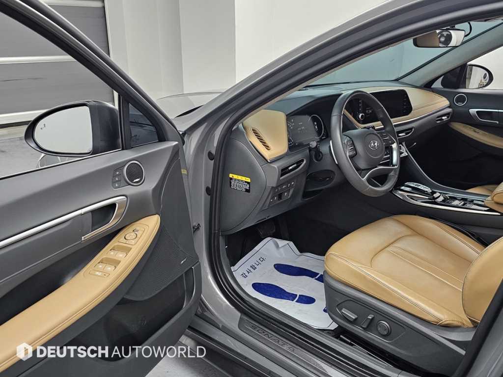 HYUNDAI Sonata - Vista 11