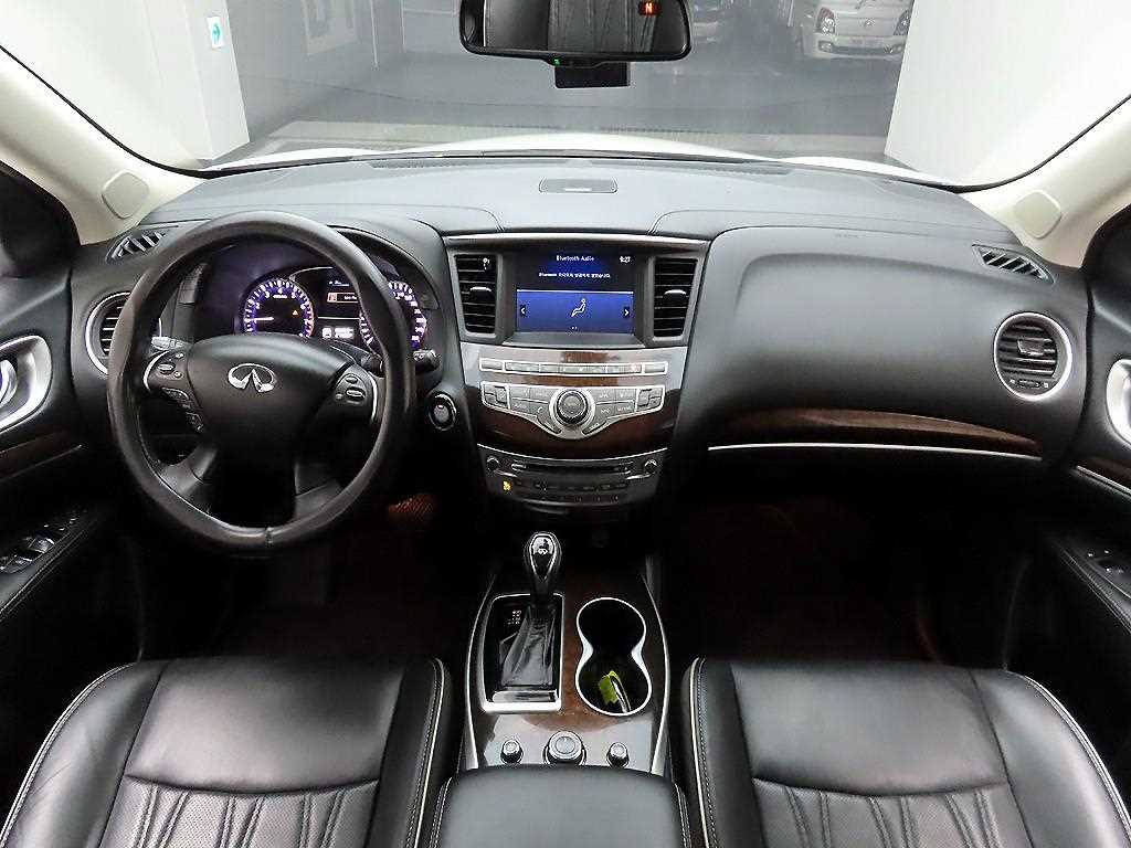 Infiniti QX - Vista 8