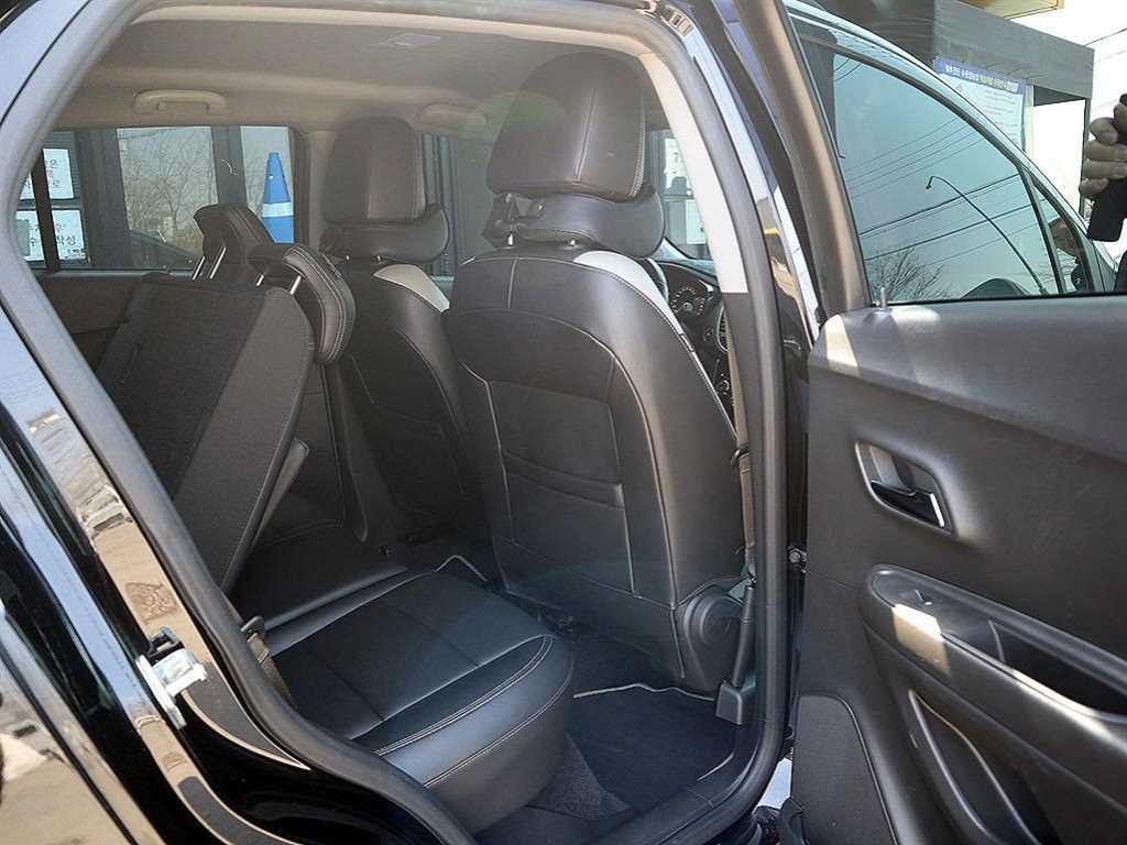 Chevrolet Trax 2019 Negro - Importación desde Corea - HF Imports Iquique - Foto 14
