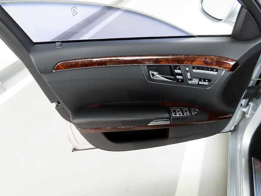 Mercedes Benz S Class - Vista 11