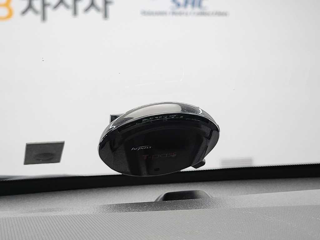 HYUNDAI Ioniq - Vista 12