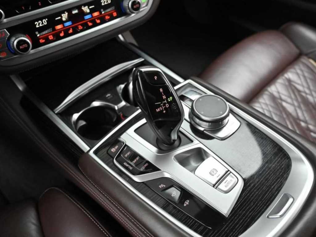 BMW 7 Series - Vista 9