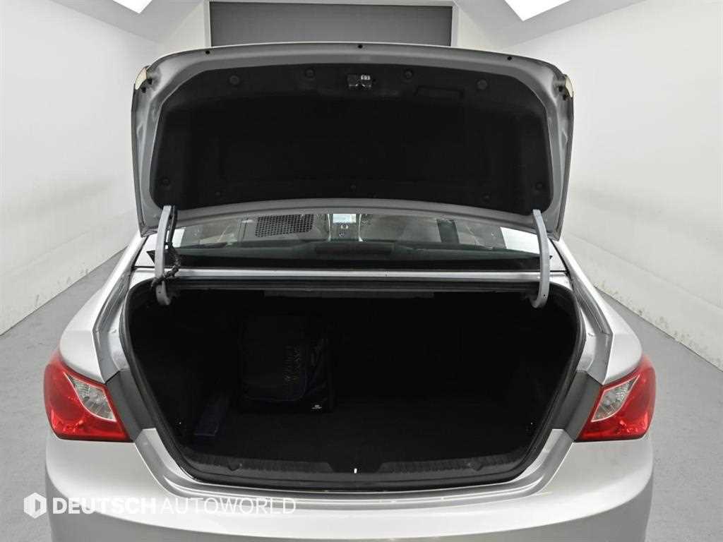 HYUNDAI Sonata 2011 Plateado - Importación desde Corea - HF Imports Iquique - Foto 19