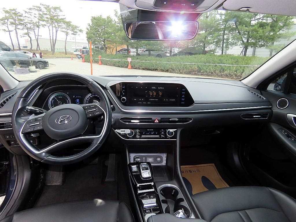 HYUNDAI Sonata - Vista 7