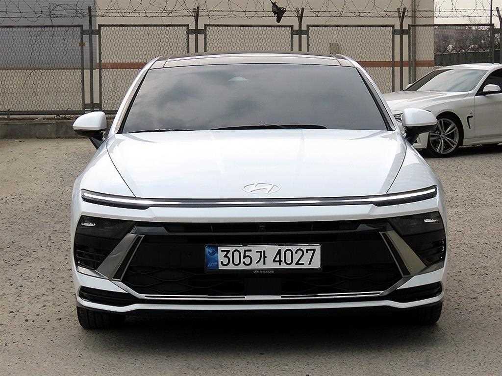 HYUNDAI Sonata - Vista 2