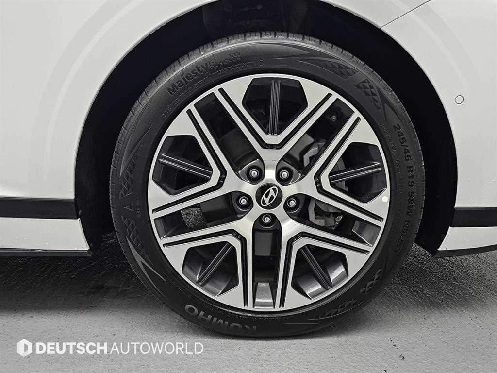 HYUNDAI Grandeur - Vista 5