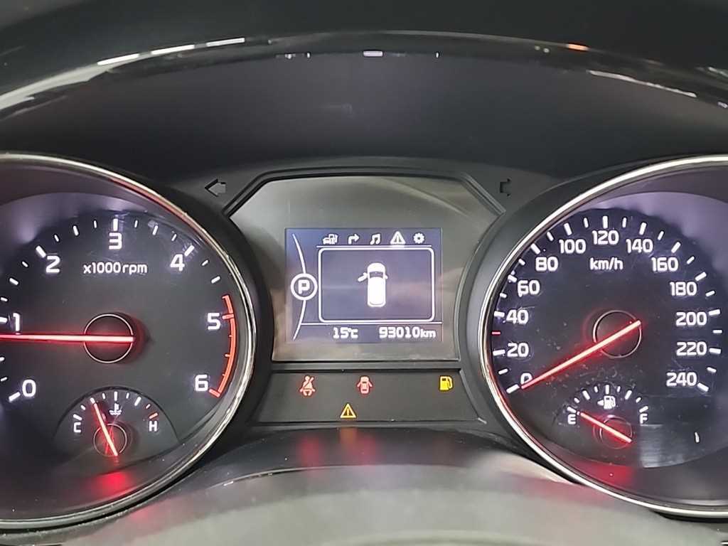 KIA Carnival - Vista 6