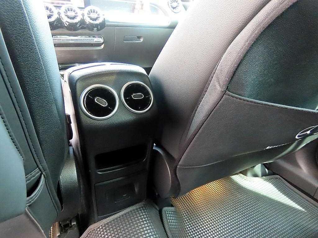 Mercedes Benz GLB Class 2021 Blanco - Importación desde Corea - HF Imports Iquique - Foto 15