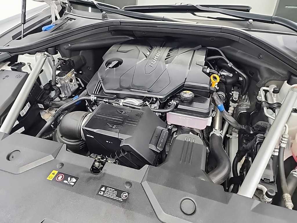 Genesis GV70 - Vista 5