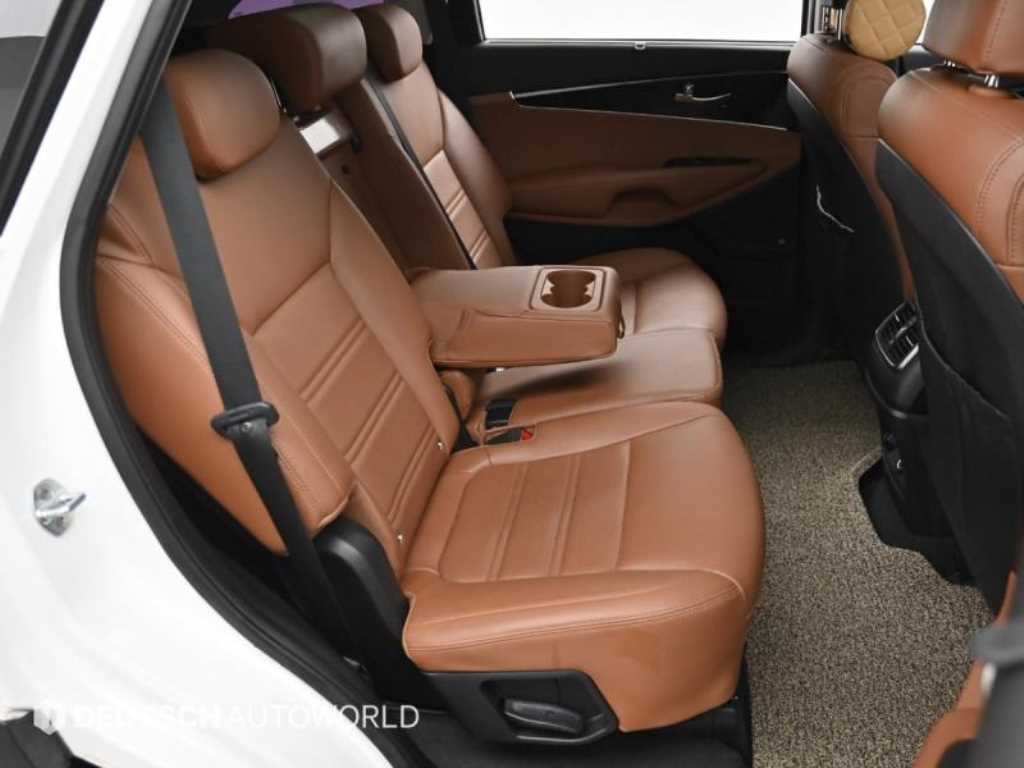 KIA Sorento - Vista 12