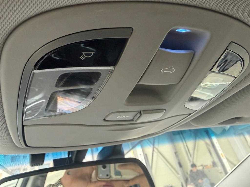 HYUNDAI i40 - Vista 10