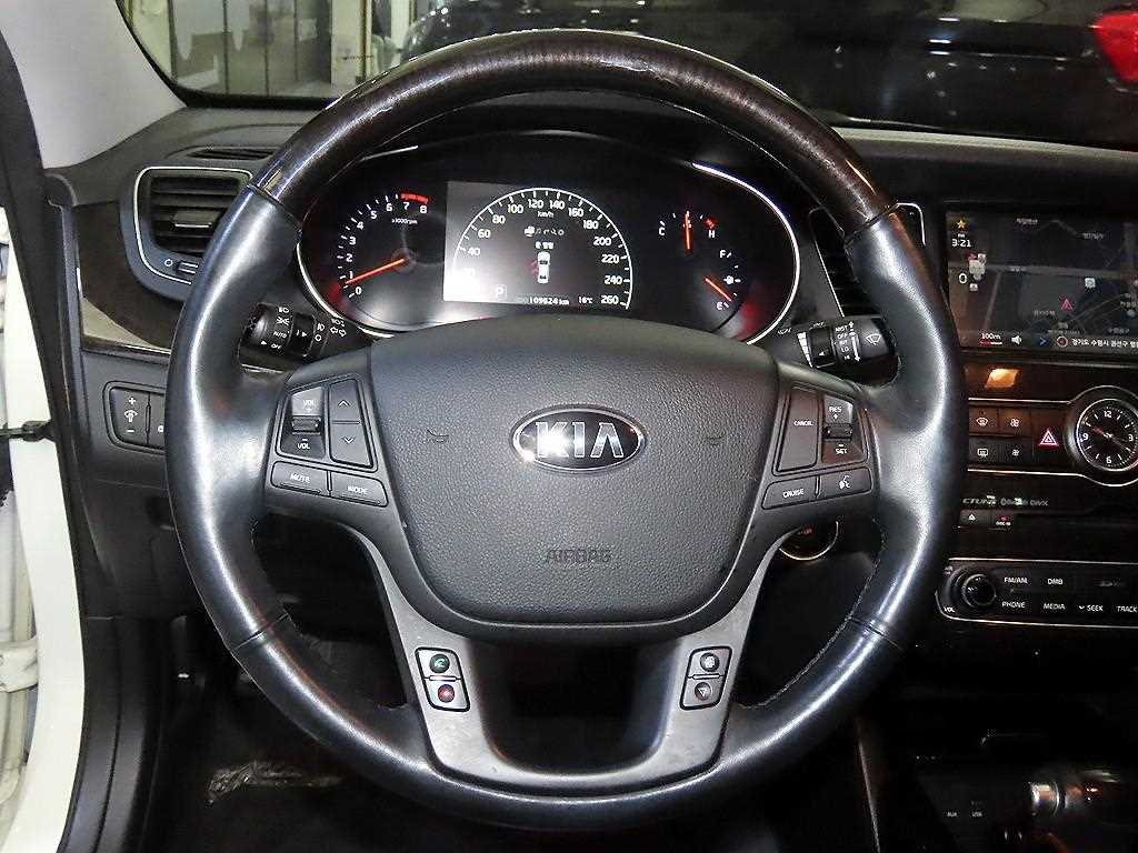 KIA K7 - Vista 8