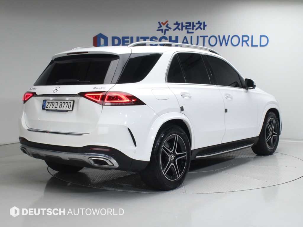 Mercedes Benz GLE Class - Vista 2