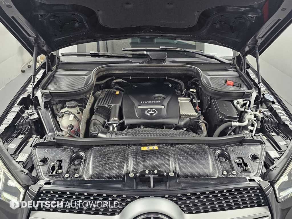 Mercedes Benz GLE Class - Vista 6