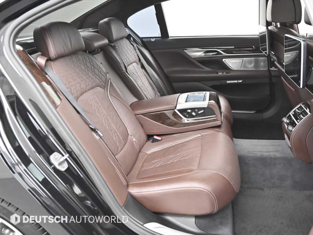 BMW 7 Series - Vista 12