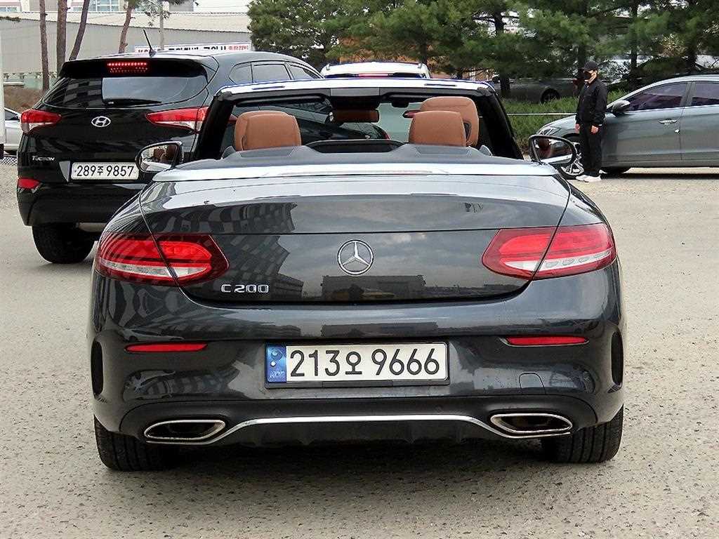 Mercedes Benz C Class - Vista 9