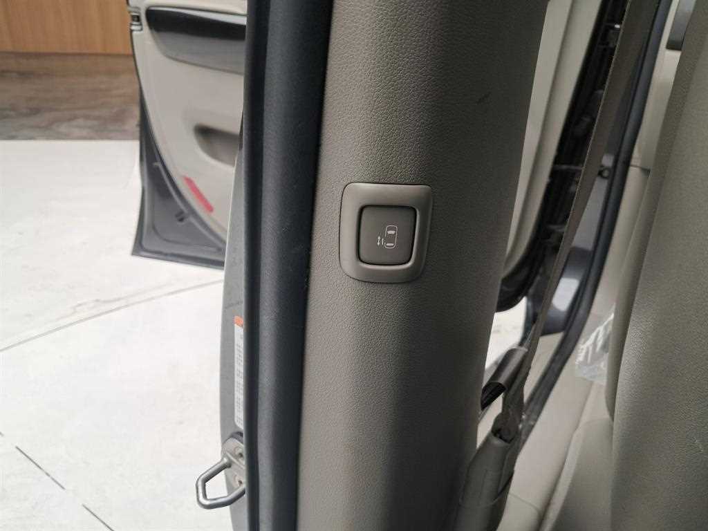 KIA Carnival 2016 Negro - Importación desde Corea - HF Imports Iquique - Foto 15