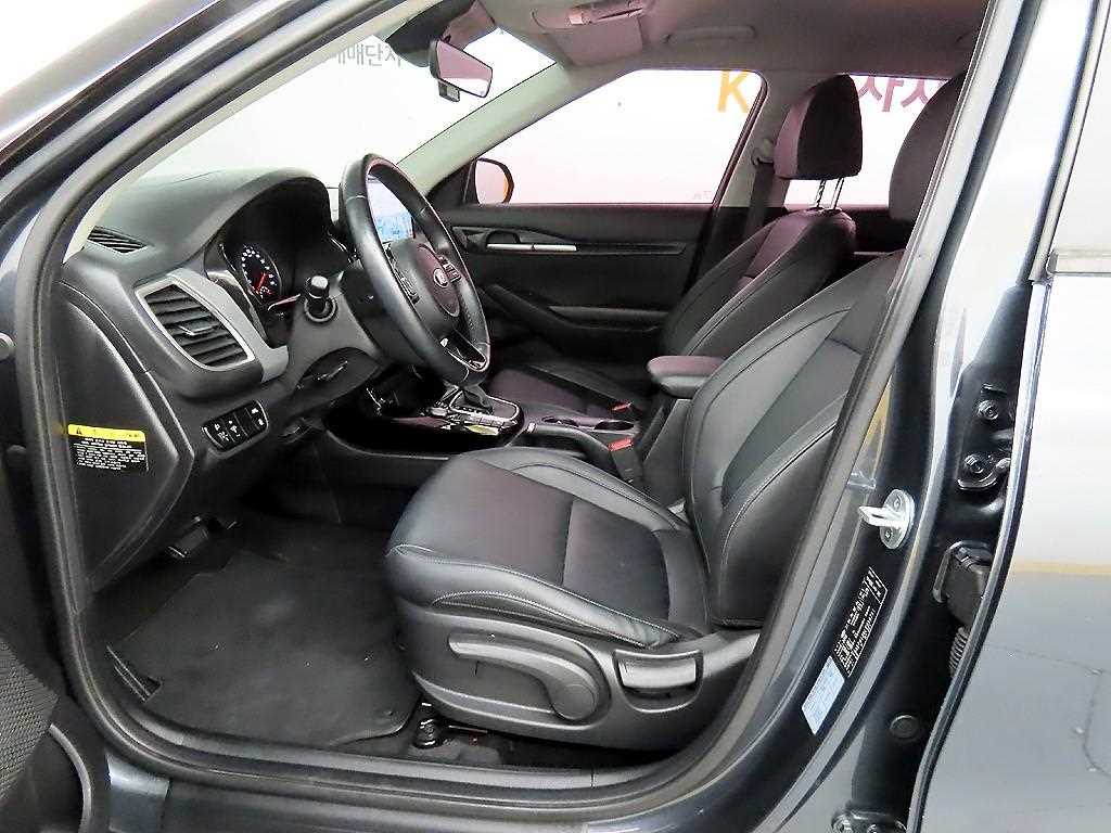 KIA Seltos - Vista 5