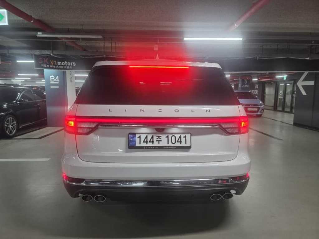 Lincoln Aviator - Vista 4