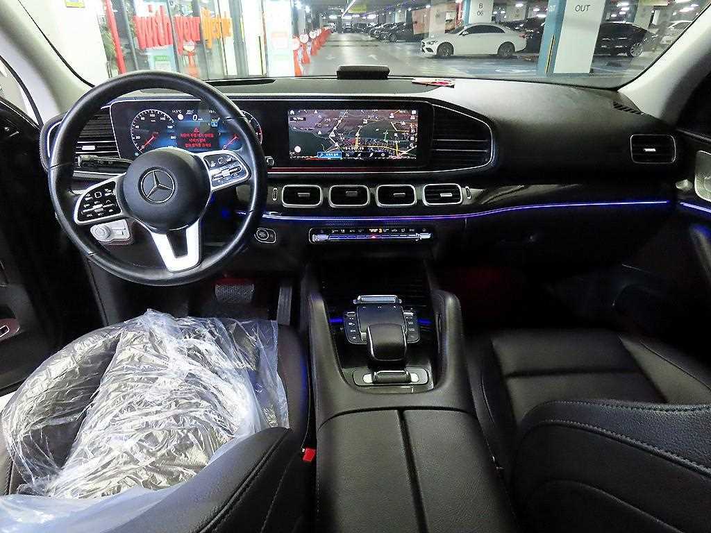 Mercedes Benz GLE Class - Vista 10