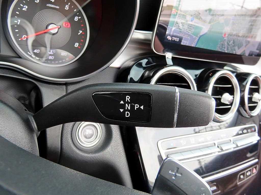 Mercedes Benz C Class 2019 Gris - Importación desde Corea - HF Imports Iquique - Foto 15