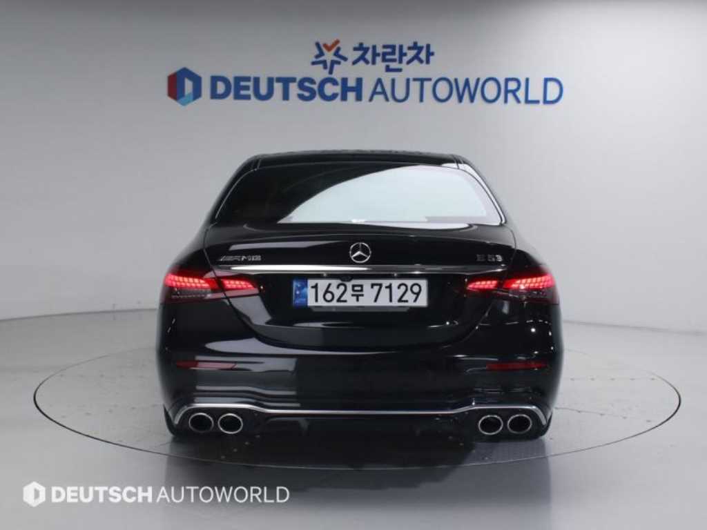 Mercedes Benz E class - Vista 4