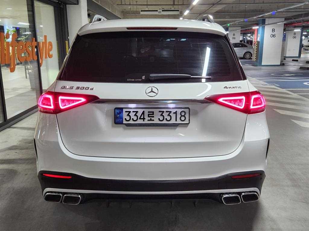 Mercedes Benz GLE Class - Vista 5