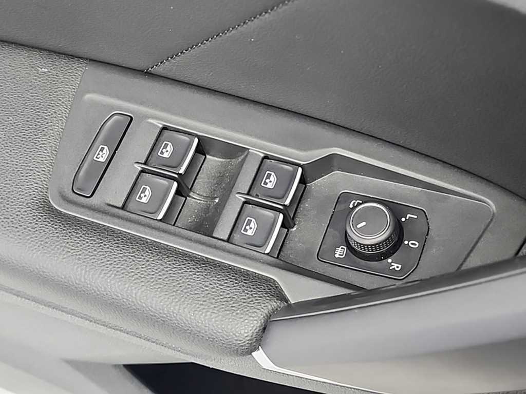 Volkswagen Tiguan 2018 Negro - Importación desde Corea - HF Imports Iquique - Foto 18