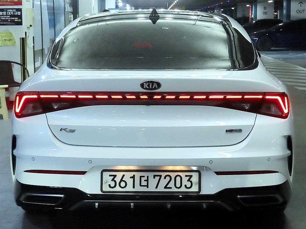 KIA K5 - Vista 5