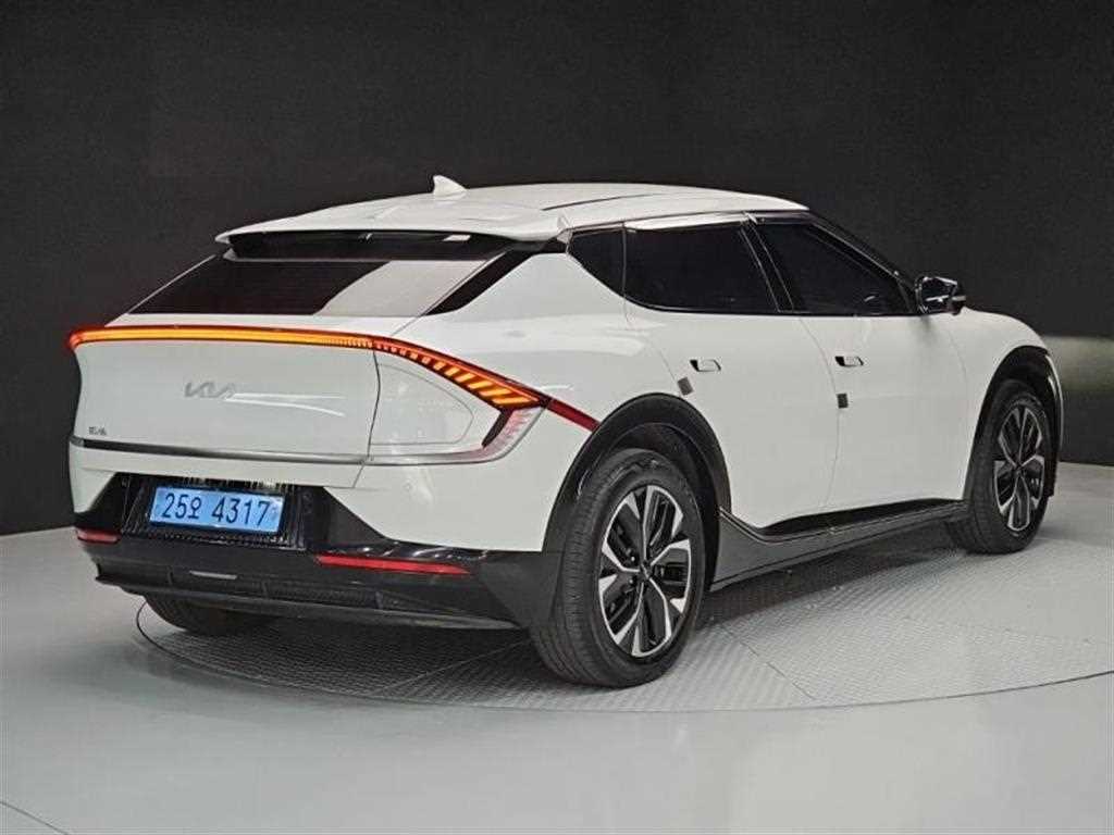 KIA EV6 - Vista 4