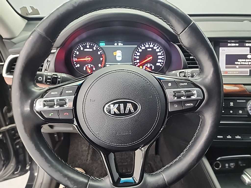 KIA K7 - Vista 9