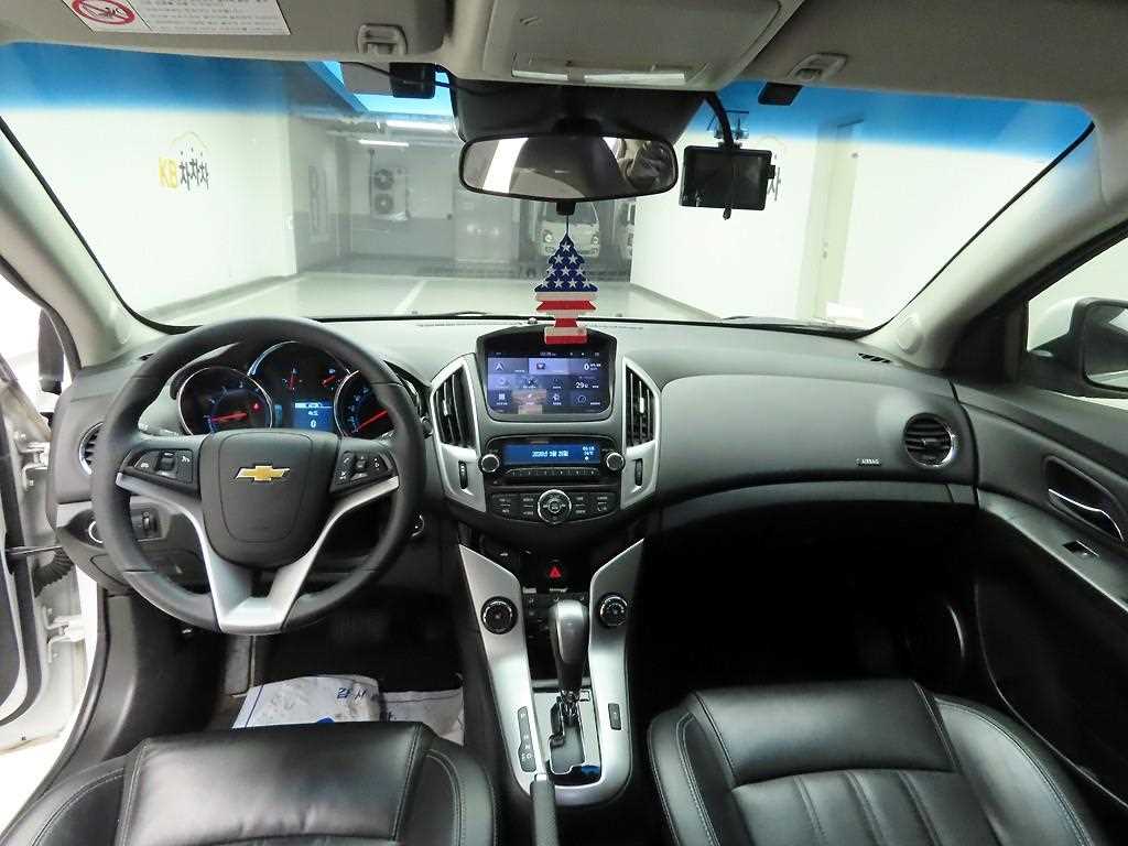 Chevrolet Cruise - Vista 7