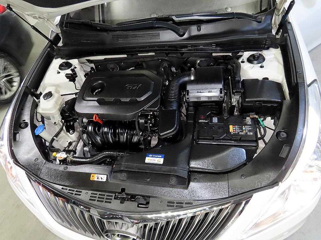 HYUNDAI Grandeur 2015 Blanco - Importación desde Corea - HF Imports Iquique - Foto 18