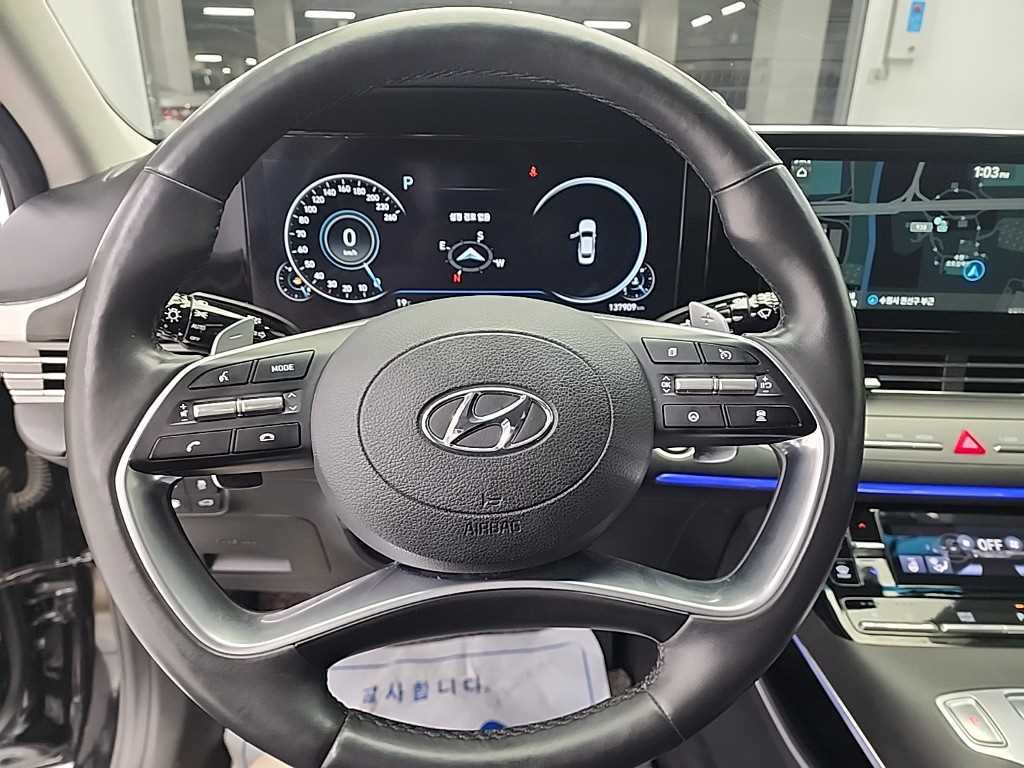 HYUNDAI Grandeur - Vista 9