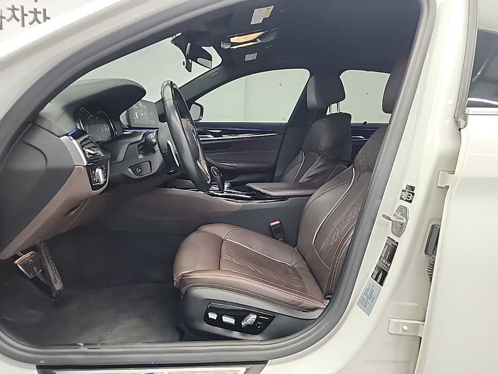 BMW 5 Series - Vista 11