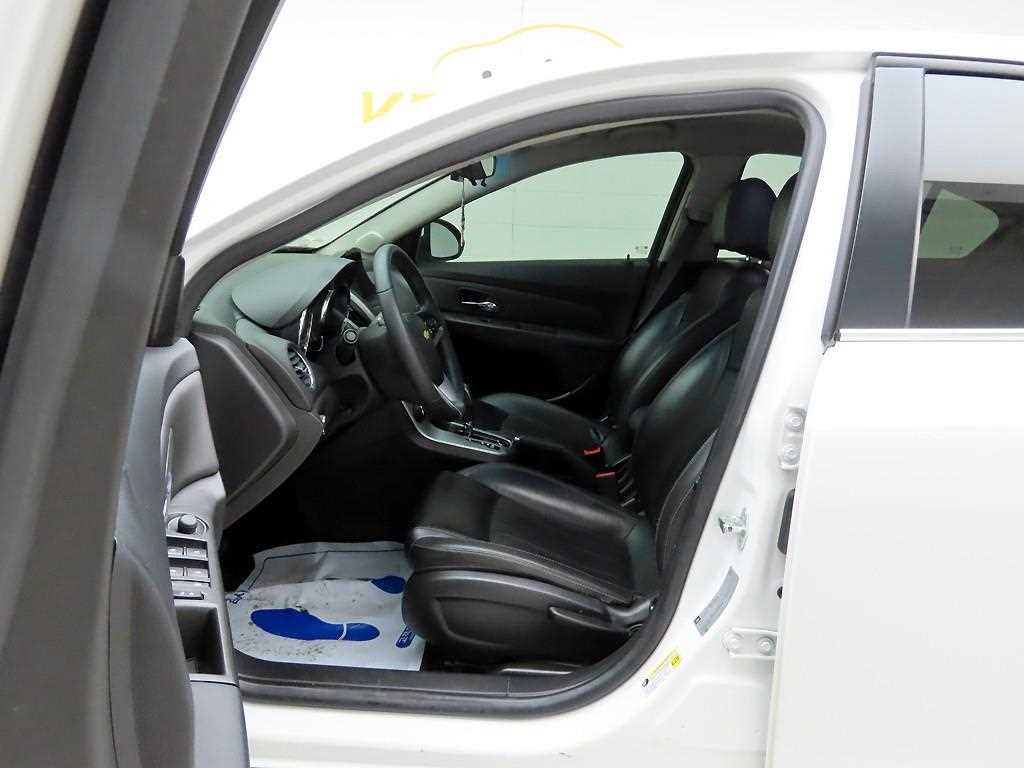 Chevrolet Cruise - Vista 12