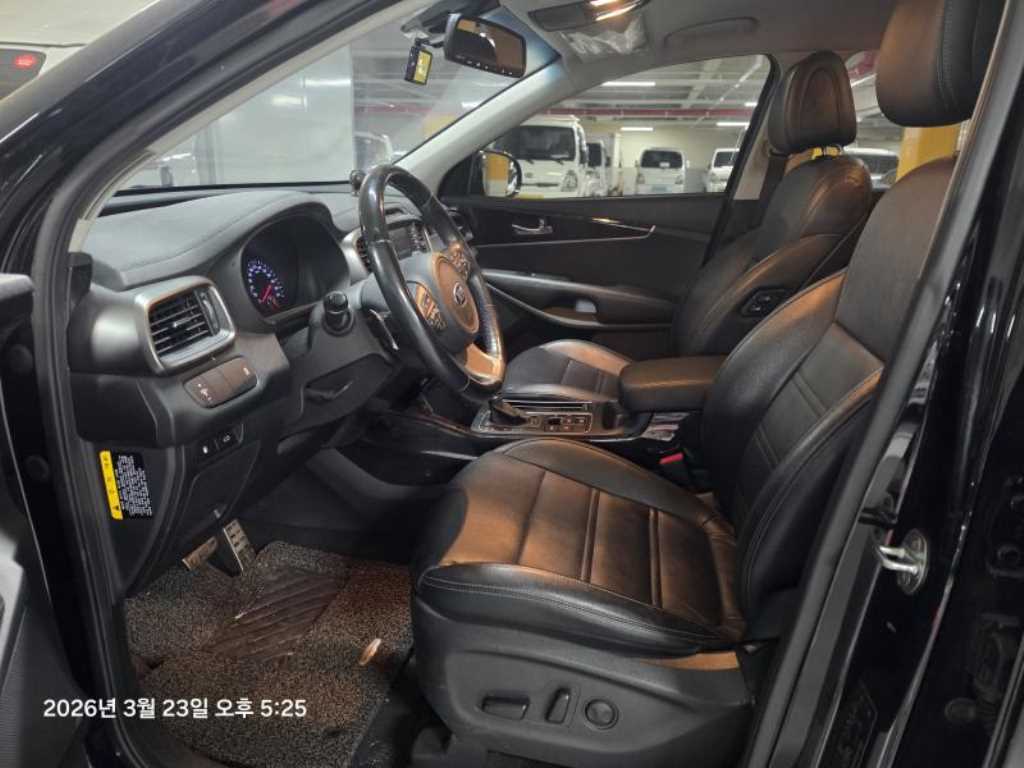 KIA Sorento - Vista 10