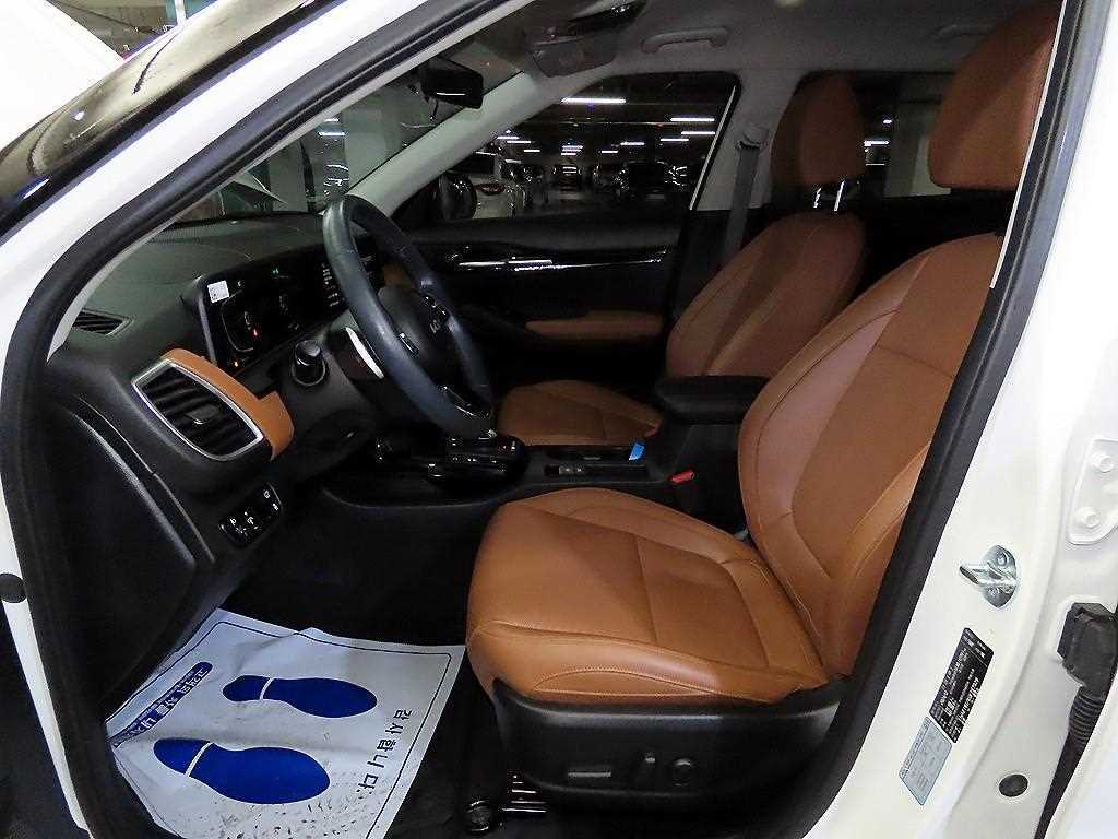 KIA Seltos - Vista 6