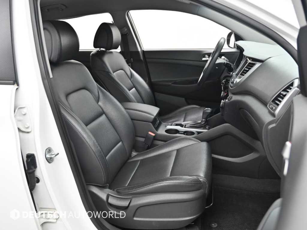 HYUNDAI Tucson - Vista 10