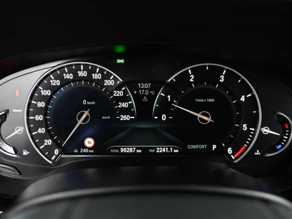 BMW 5 Series - Vista 8