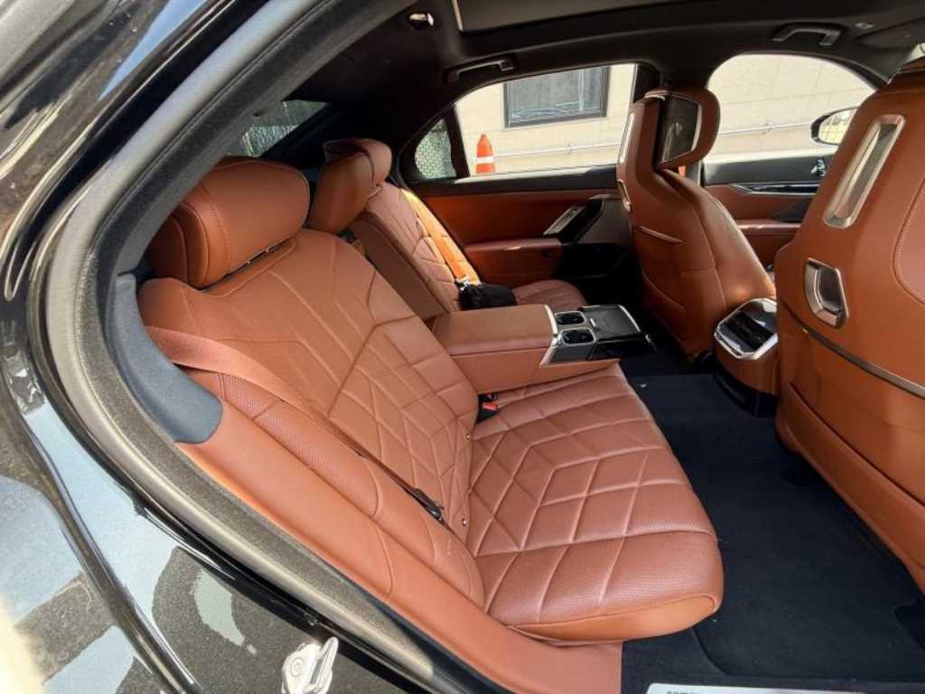 BMW 7 Series - Vista 7