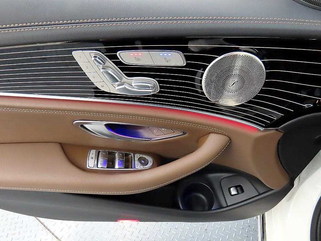 Mercedes Benz E class - Vista 11