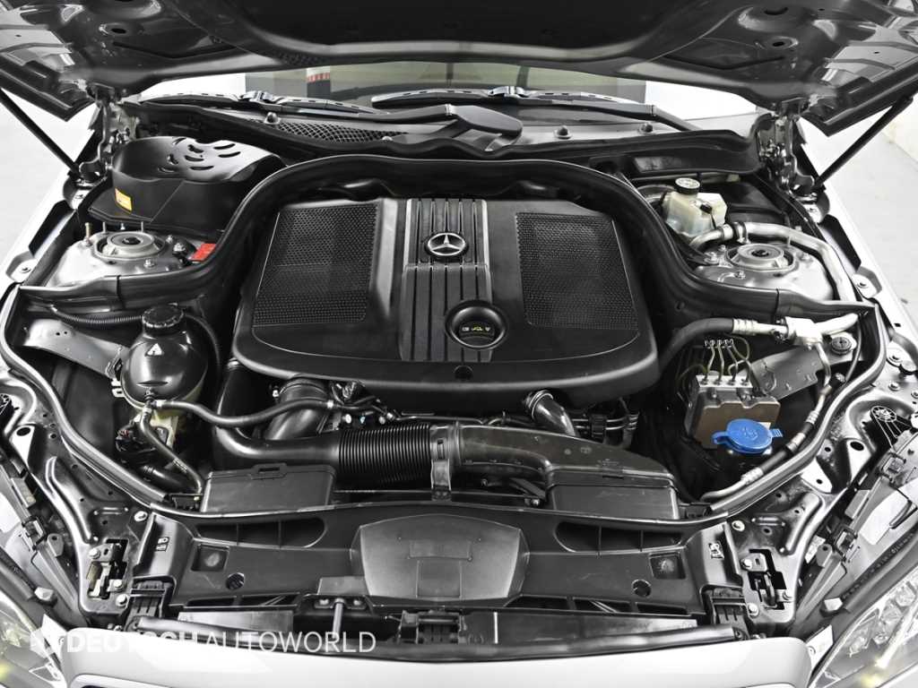 Mercedes Benz E class - Vista 6